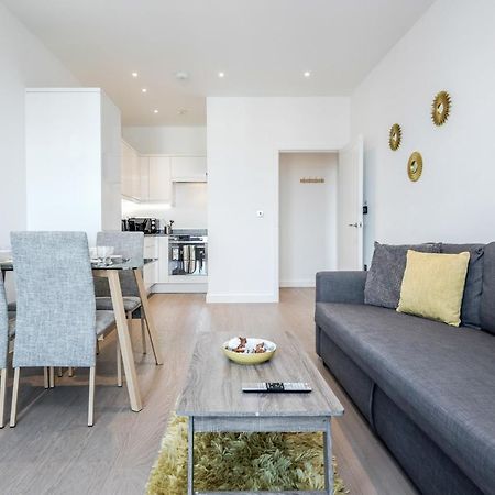 Top Floor Luxury 2 Bedroom St Albans Apartment - Free Wifi Exteriör bild