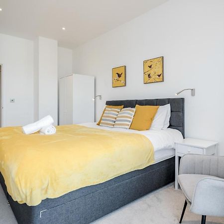 Top Floor Luxury 2 Bedroom St Albans Apartment - Free Wifi Exteriör bild