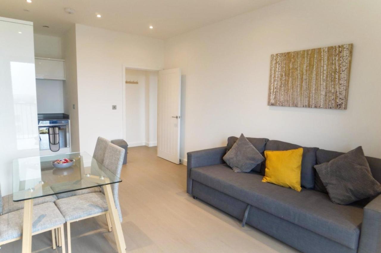 Top Floor Luxury 2 Bedroom St Albans Apartment - Free Wifi Exteriör bild