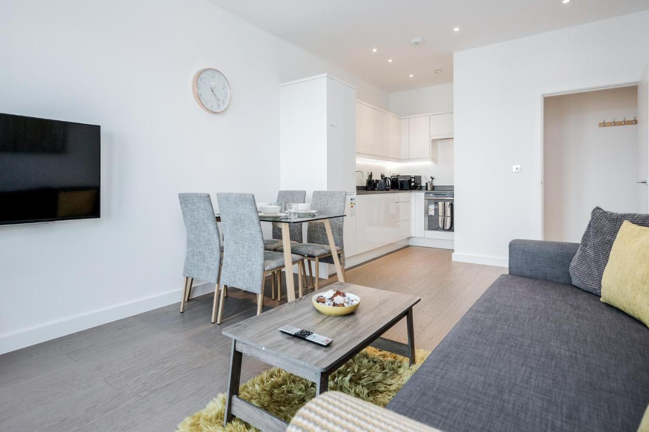 Top Floor Luxury 2 Bedroom St Albans Apartment - Free Wifi Exteriör bild