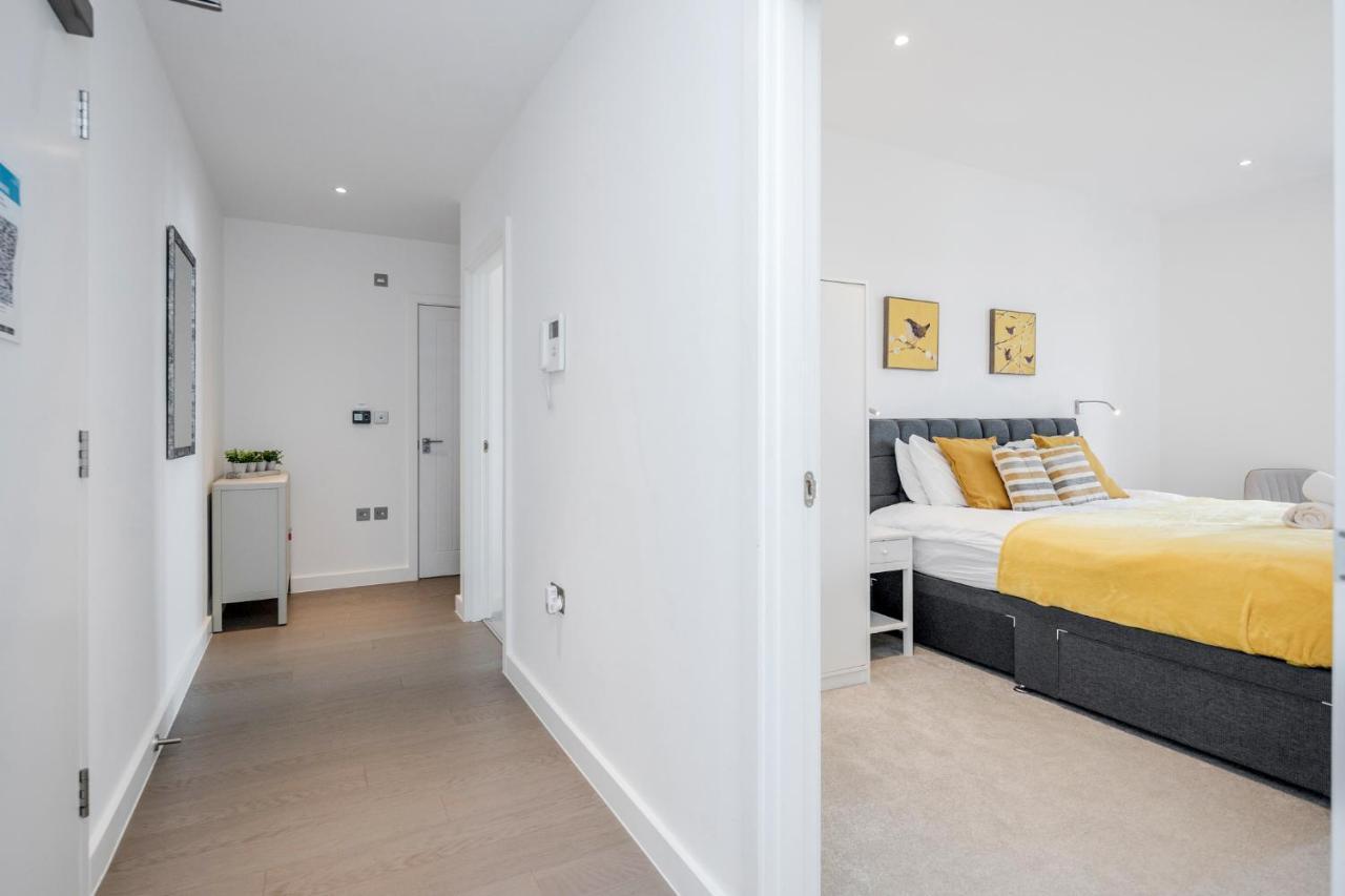 Top Floor Luxury 2 Bedroom St Albans Apartment - Free Wifi Exteriör bild