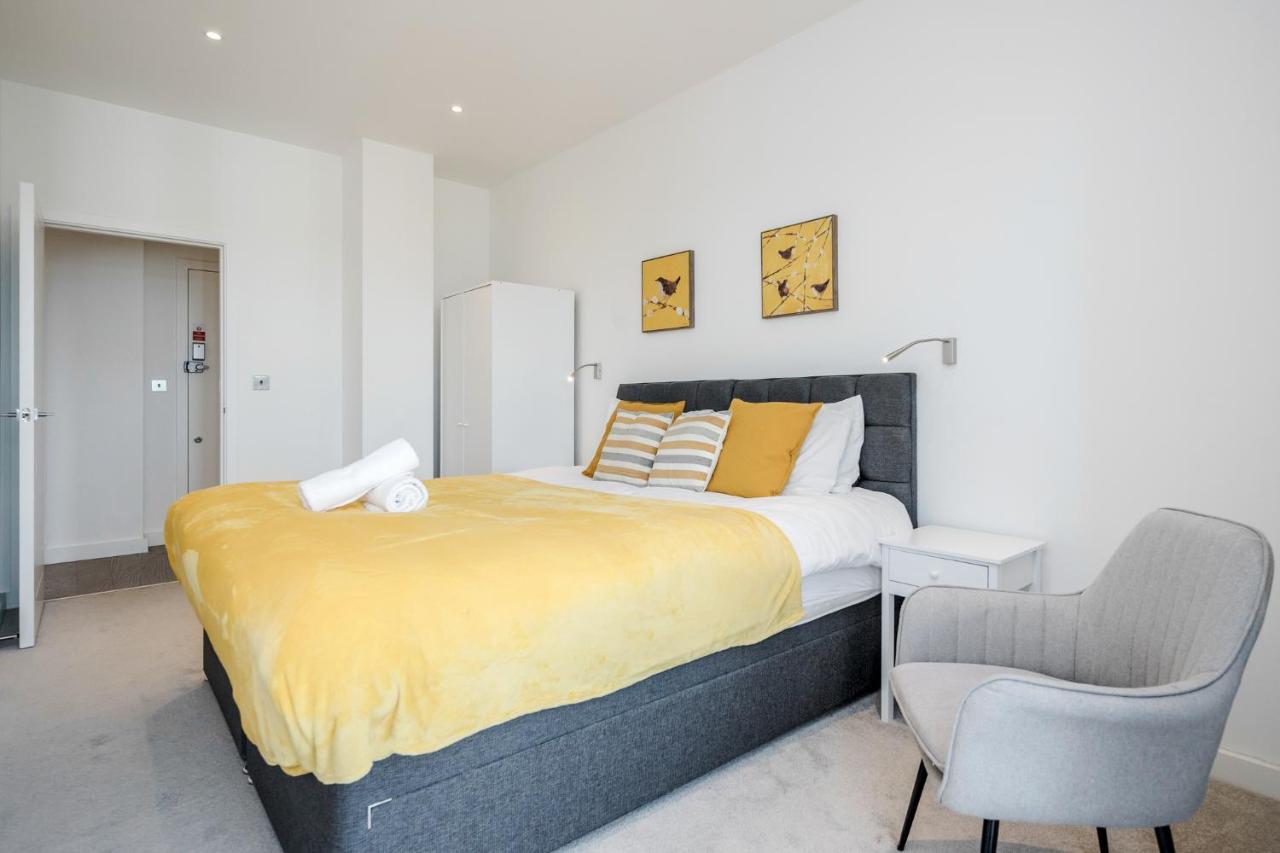 Top Floor Luxury 2 Bedroom St Albans Apartment - Free Wifi Exteriör bild